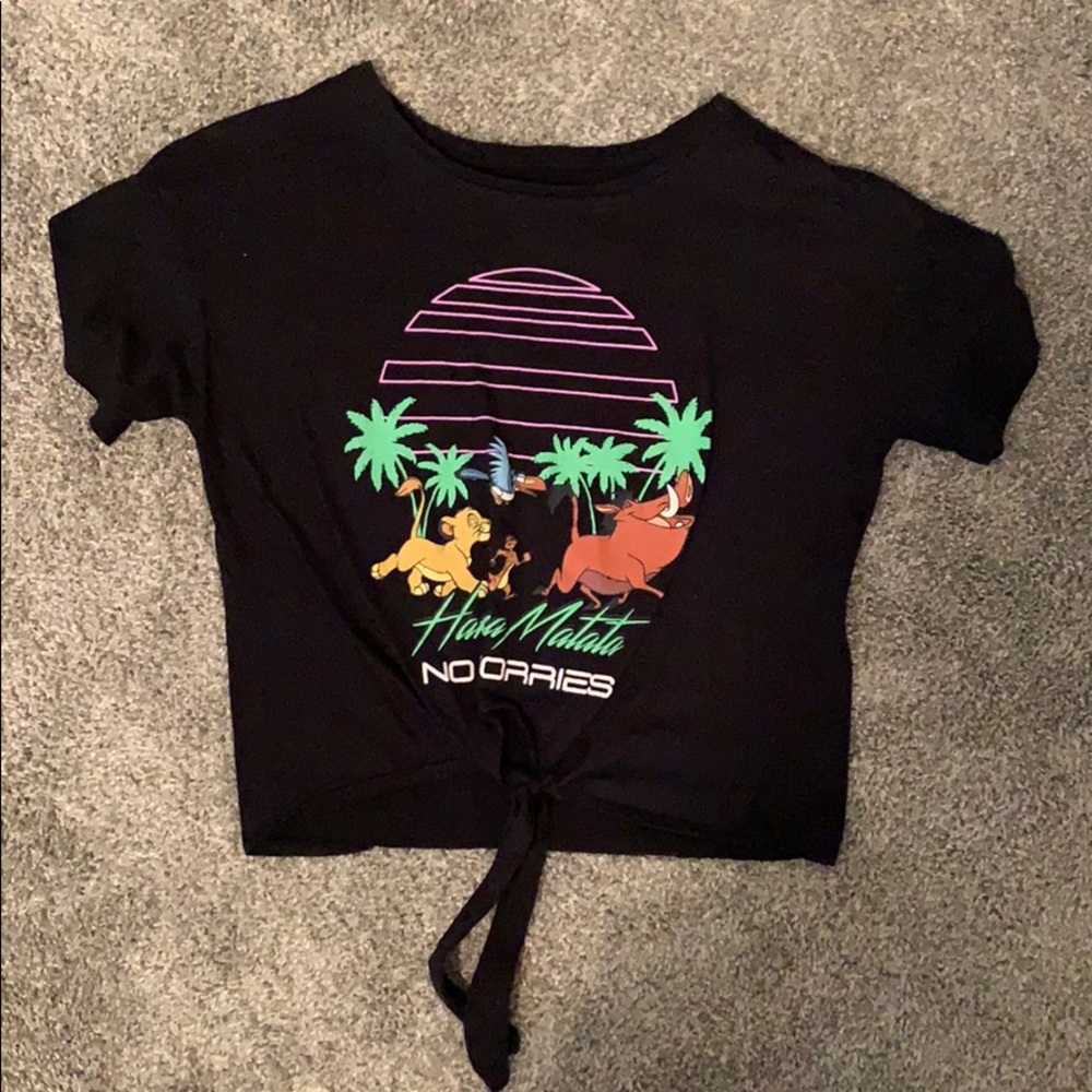 Lion king cropped black t-shirt